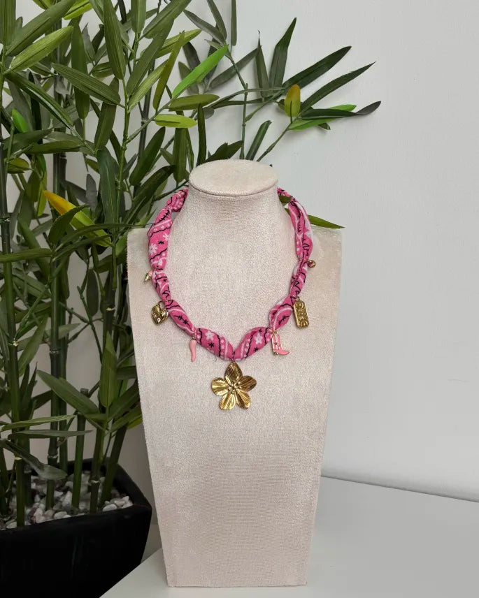 Collier Bandana Charms «SYANA»