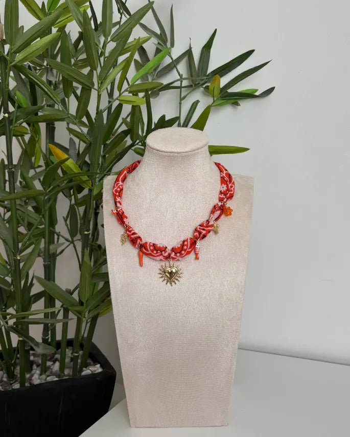 Collier Bandana Charms «MILA»