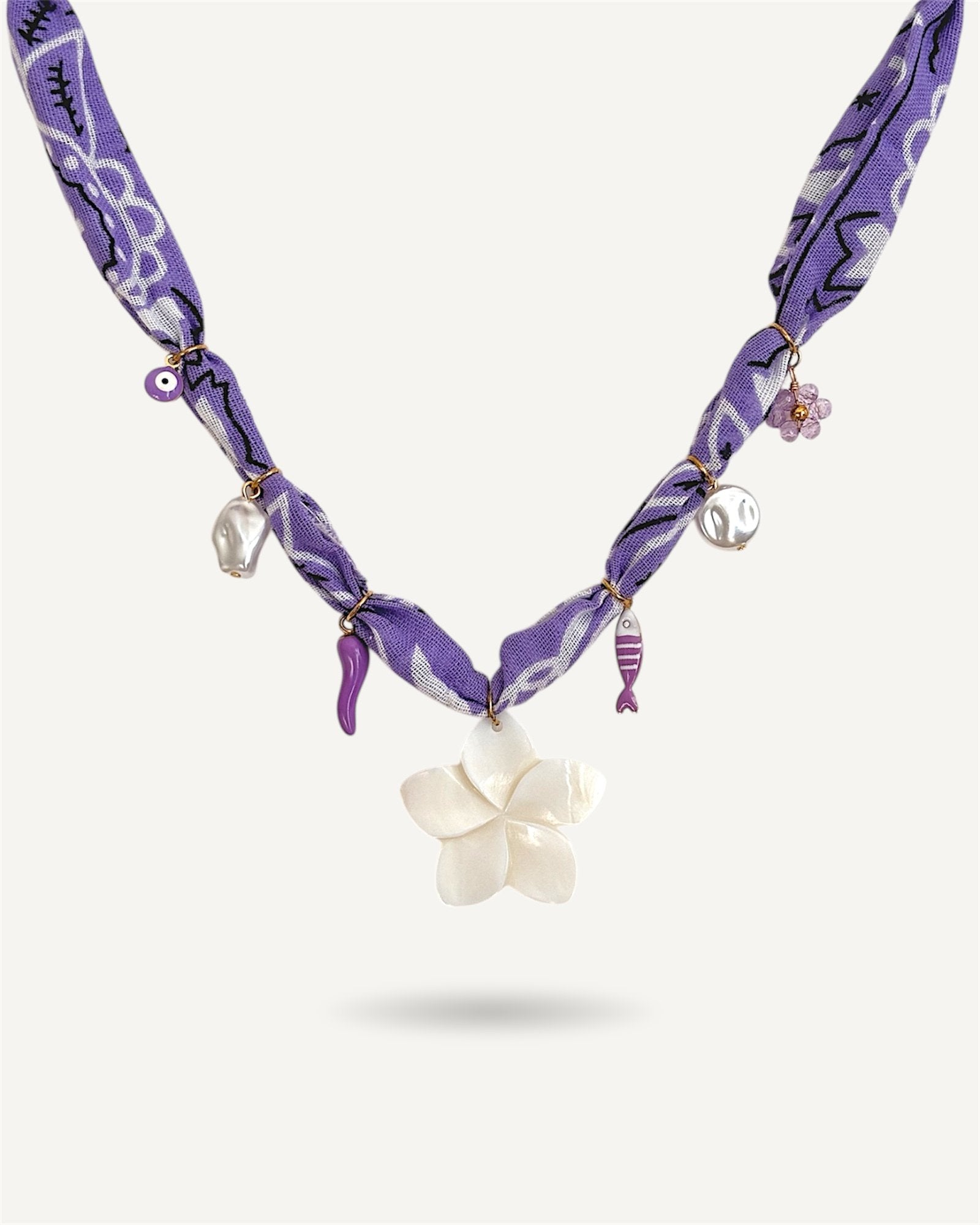 Collier Bandana Charms «LANA»