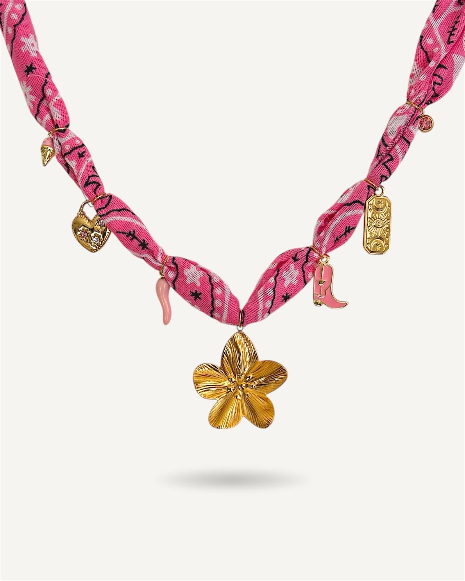 Collier Bandana Charms «SYANA»