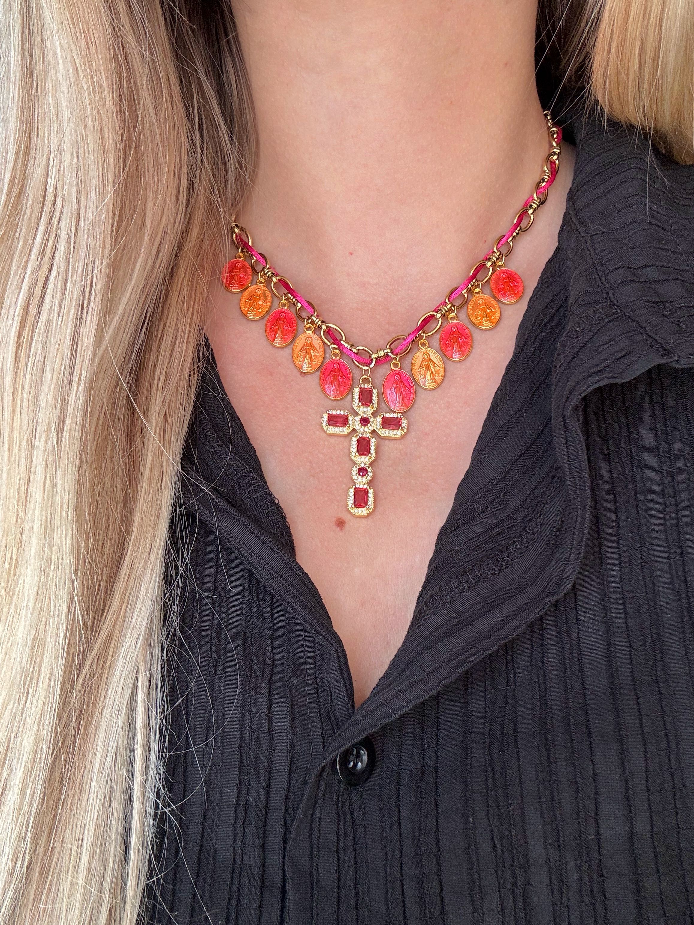 Collier Charms «Ave Rosa»