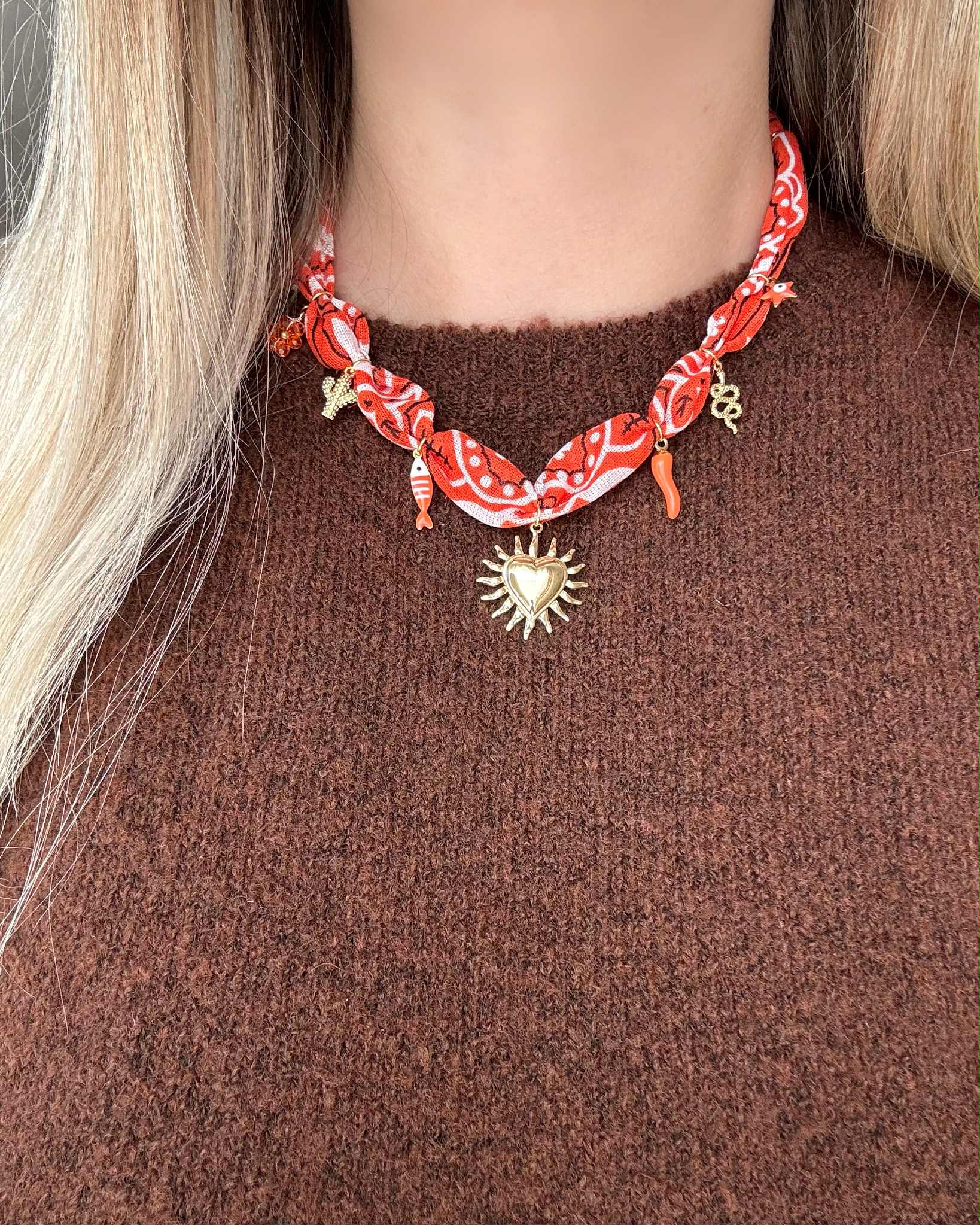 Collier Bandana Charms «MILA»